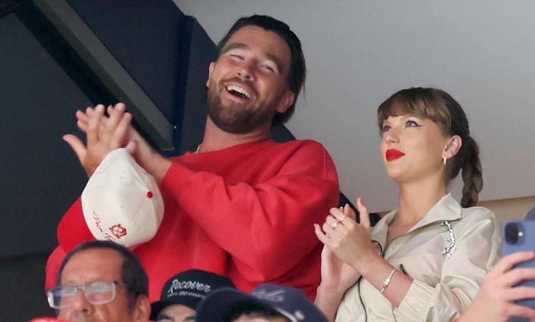 Taylor Swift and Travis Kelce show their love in the Stanley Cup game with a moving kiss Taylor Swift and Travis Kelce show their love in the Stanley Cup game with a moving kiss