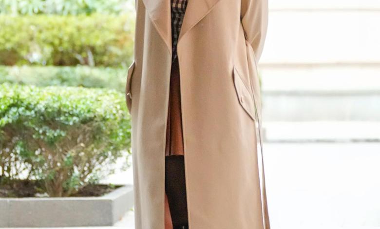 Selena Gomez dominates the ‘casual-formal’ style on the ‘Only Murders in the Building’ set Selena Gomez dominates the ‘casual-formal’ style on the ‘Only Murders in the Building’ set