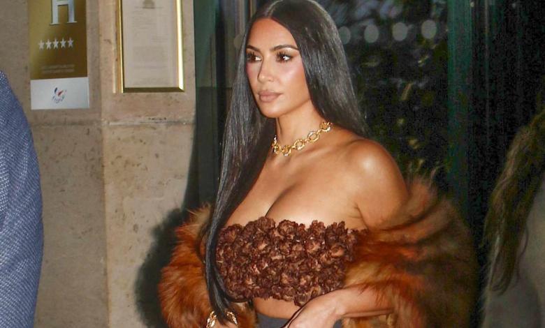 Kim Kardashian with a tiny top in Lauren Sánchez’s bachelorette party Kim Kardashian with a tiny top in Lauren Sánchez’s bachelorette party