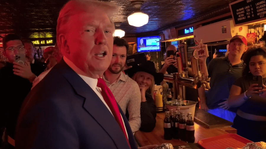 Trump Makes Bitcoin History in NYC (PR) Trump Makes Bitcoin History in NYC (PR)
