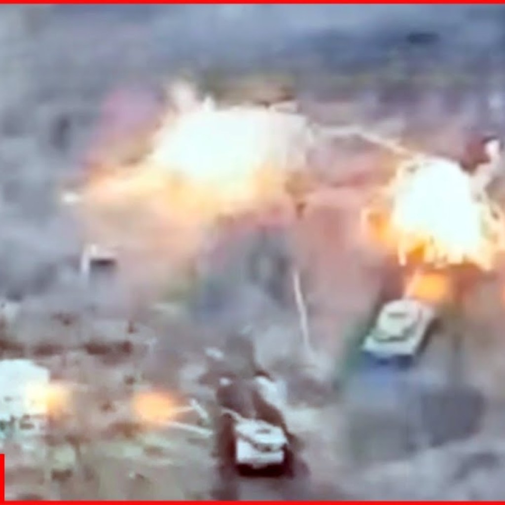 Combat image of the Leopard-2 tank attacking the Russian position Combat image of the Leopard-2 tank attacking the Russian position