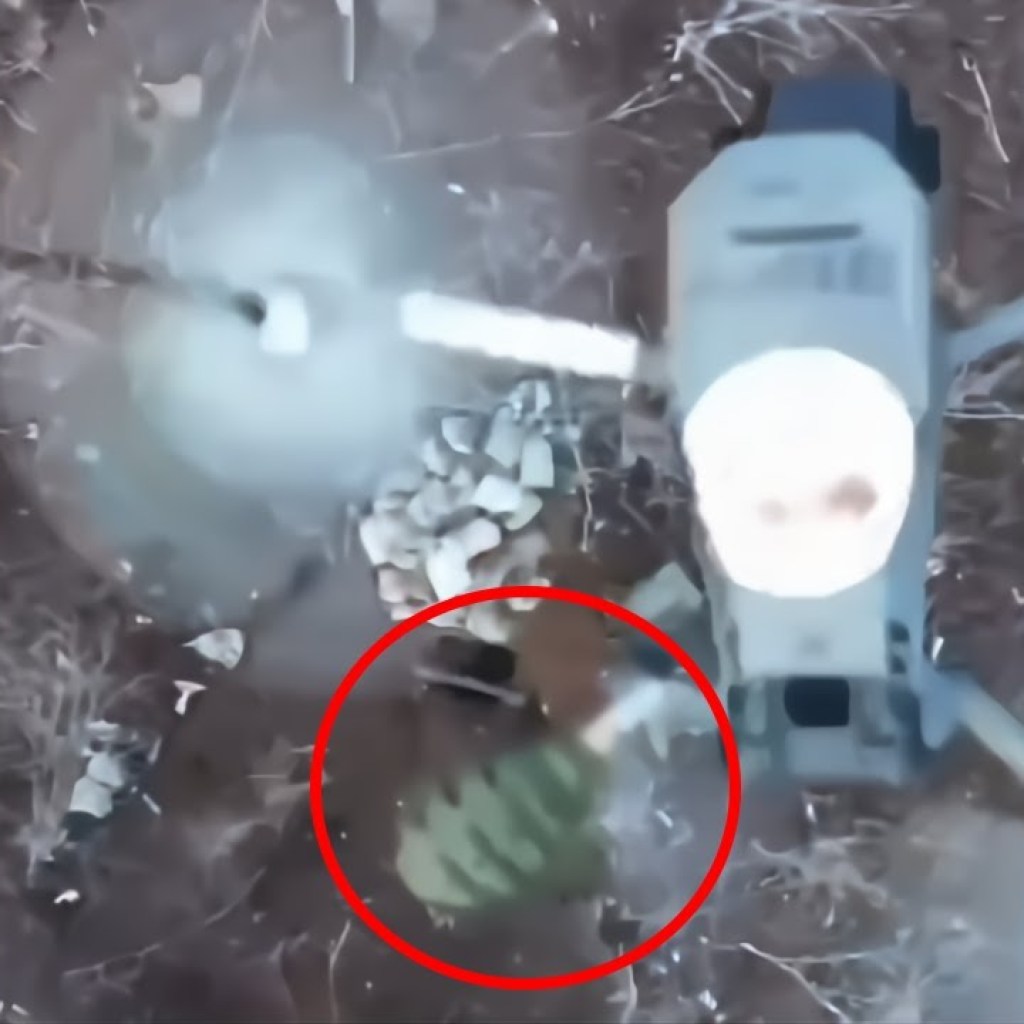Ukrainian Drone Hit Russian Drone With Grenade Midair! Ukrainian Drone Hit Russian Drone With Grenade Midair!