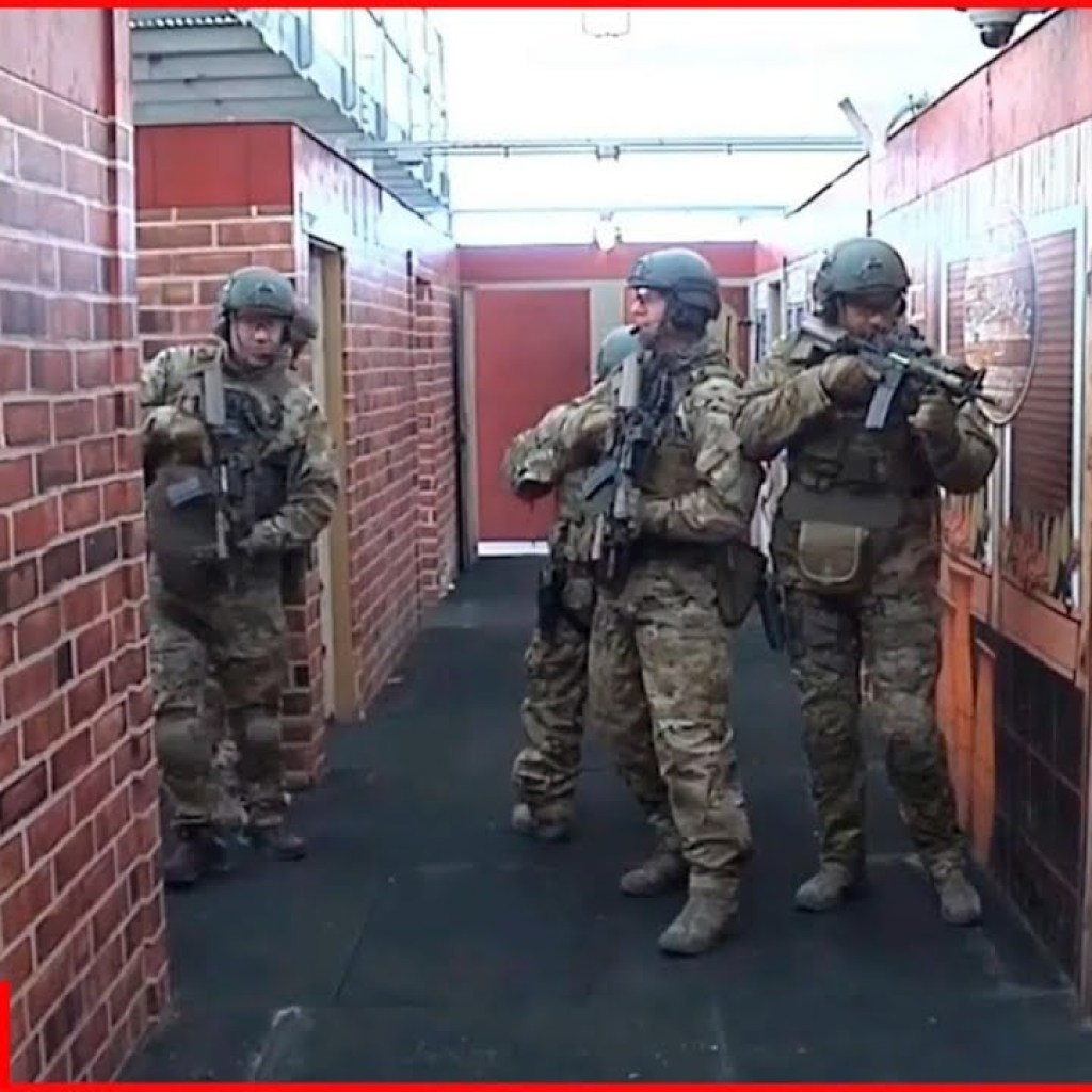 Ukrainian partisans infiltrate a unit of Russian National Guard in Moscow Ukrainian partisans infiltrate a unit of Russian National Guard in Moscow