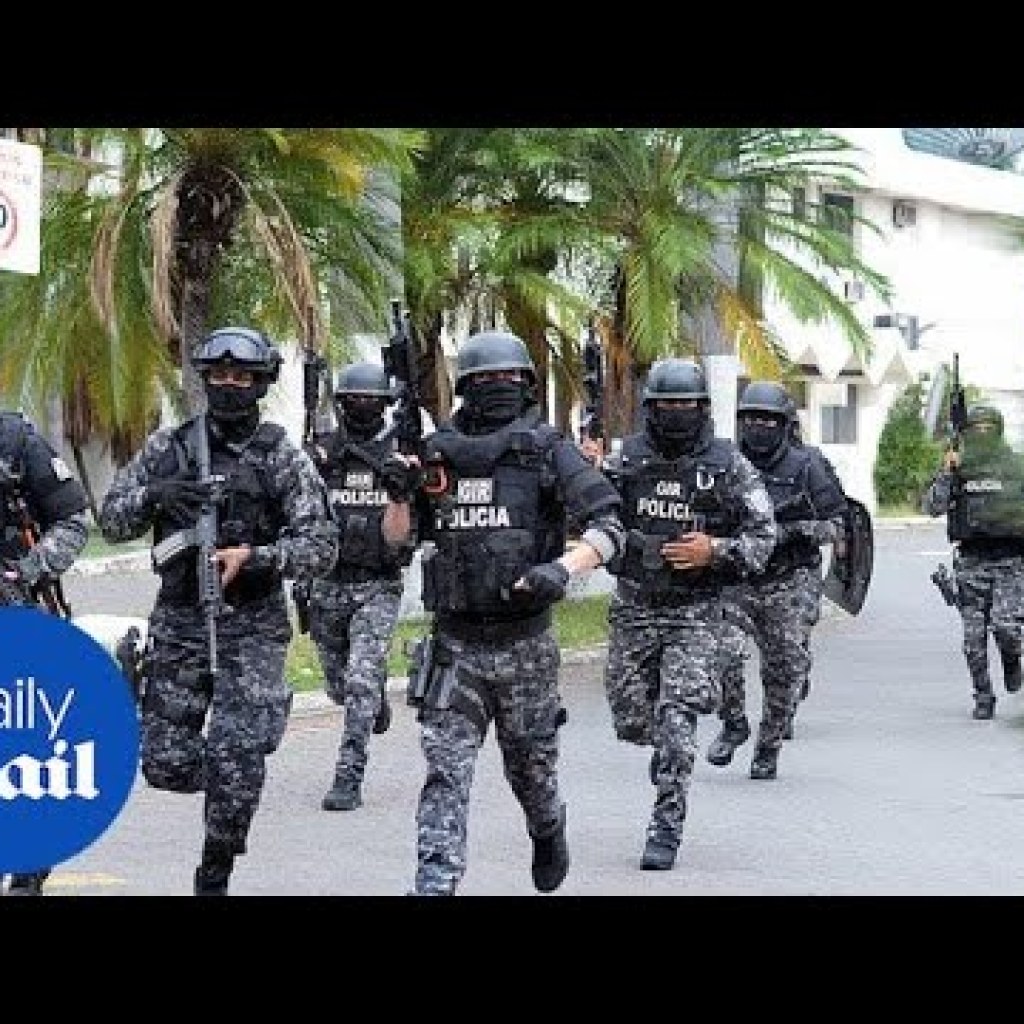 IDF Paratroopers fireback at Hamas gunmen during failed ambush in Khan Younis IDF Paratroopers fireback at Hamas gunmen during failed ambush in Khan Younis