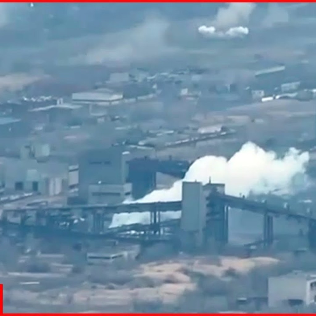 Footage of Kokkimya plant destroyed by Russians in Avdiivka Footage of Kokkimya plant destroyed by Russians in Avdiivka