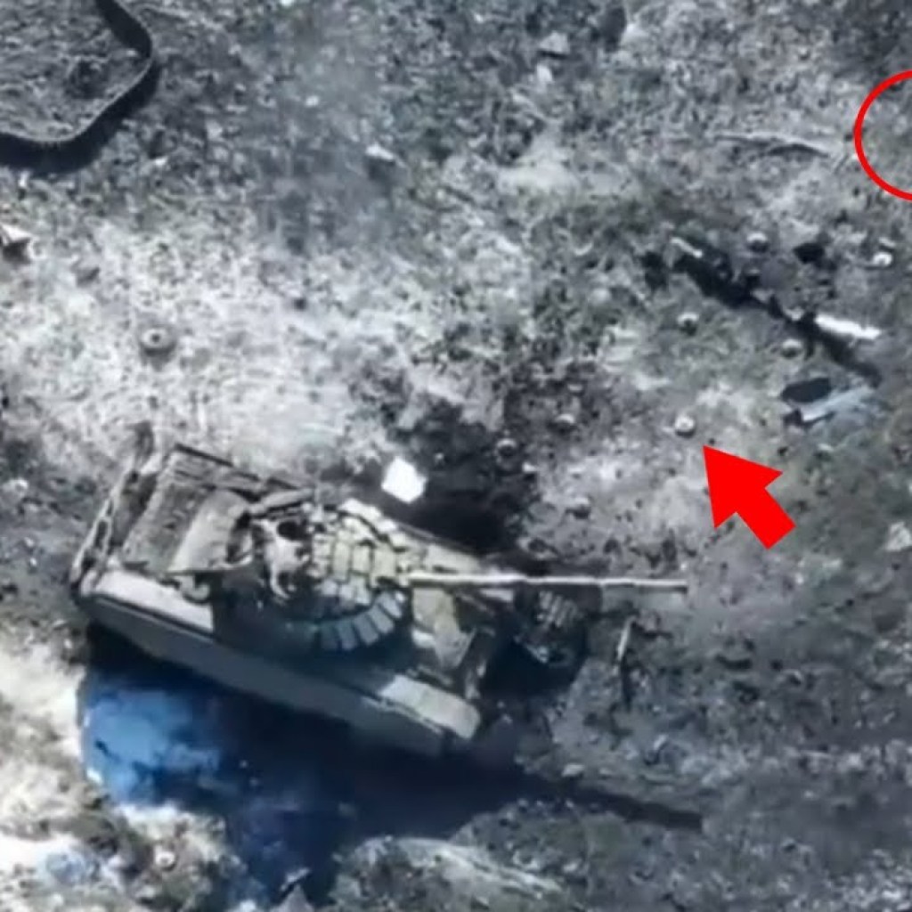 T-72B3 Runs Over Mine Line And Gets Destroyed By APFSDS Round T-72B3 Runs Over Mine Line And Gets Destroyed By APFSDS Round