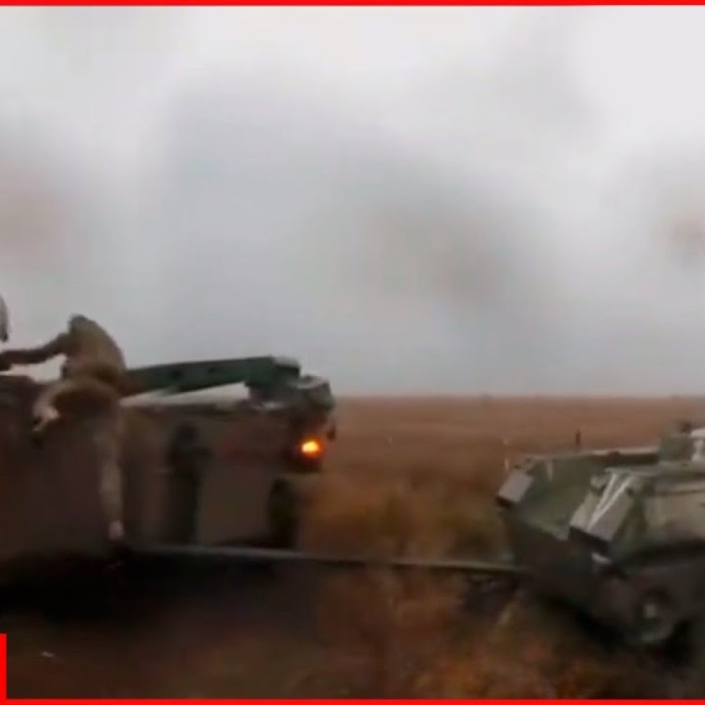 “We will hit the enemy with their own equipment” – Ukrainian fighters evacuate captured Russian APC “We will hit the enemy with their own equipment” – Ukrainian fighters evacuate captured Russian APC