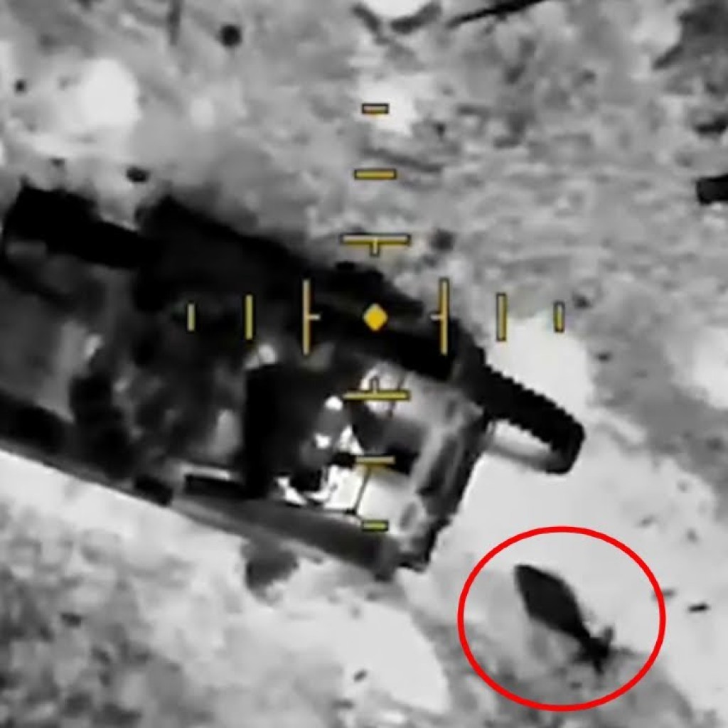 Heavy “Tank Killer” Drone Destroy T-80BVM Heavy “Tank Killer” Drone Destroy T-80BVM