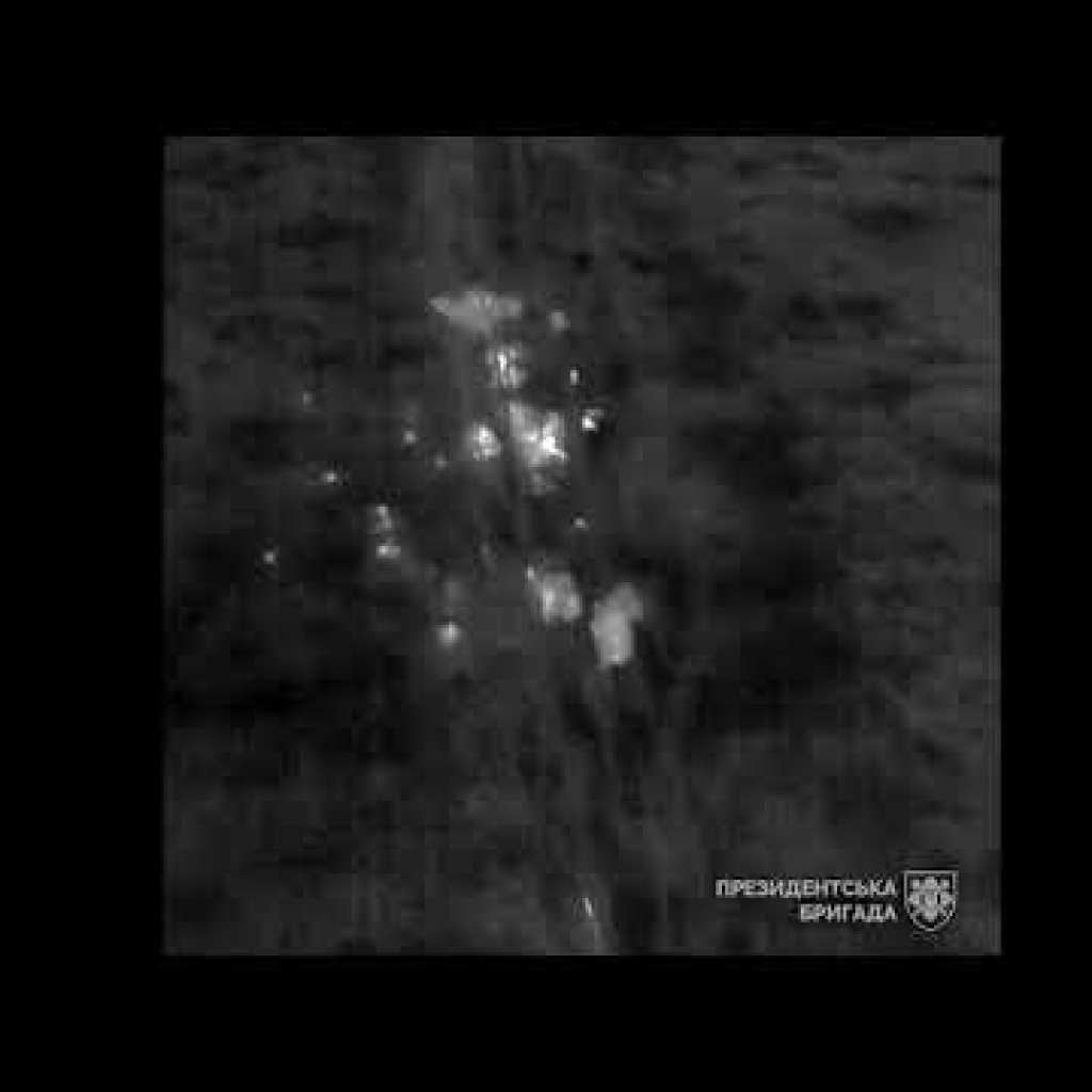 Night hunting of the enemy rotation Night hunting of the enemy rotation