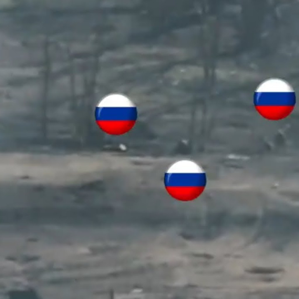 Ukraine Use Cluster Munition Against Russian Infantry Ukraine Use Cluster Munition Against Russian Infantry