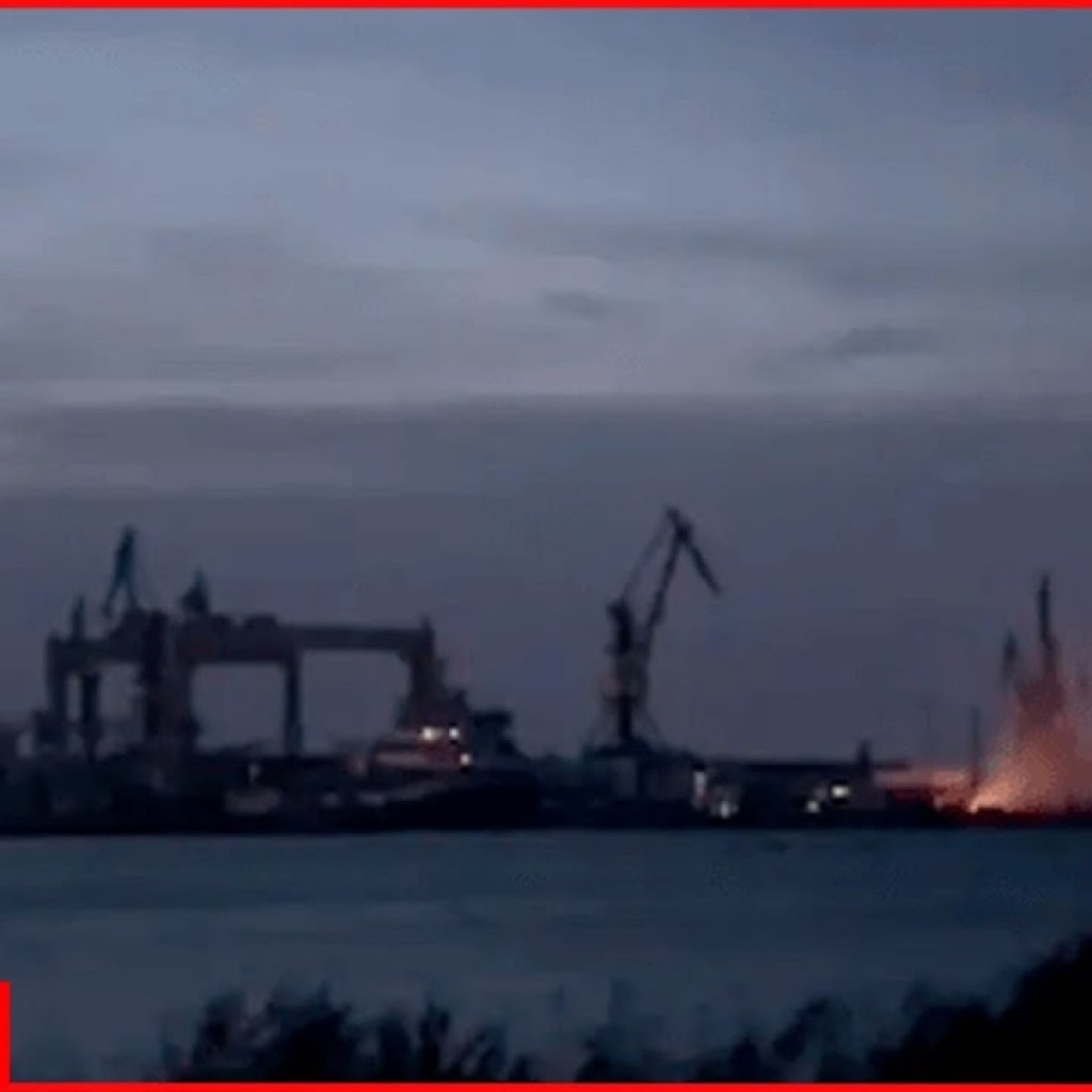 Images of a shipyard and a ship hit by Ukraine’s SCALP missiles are released Images of a shipyard and a ship hit by Ukraine’s SCALP missiles are released