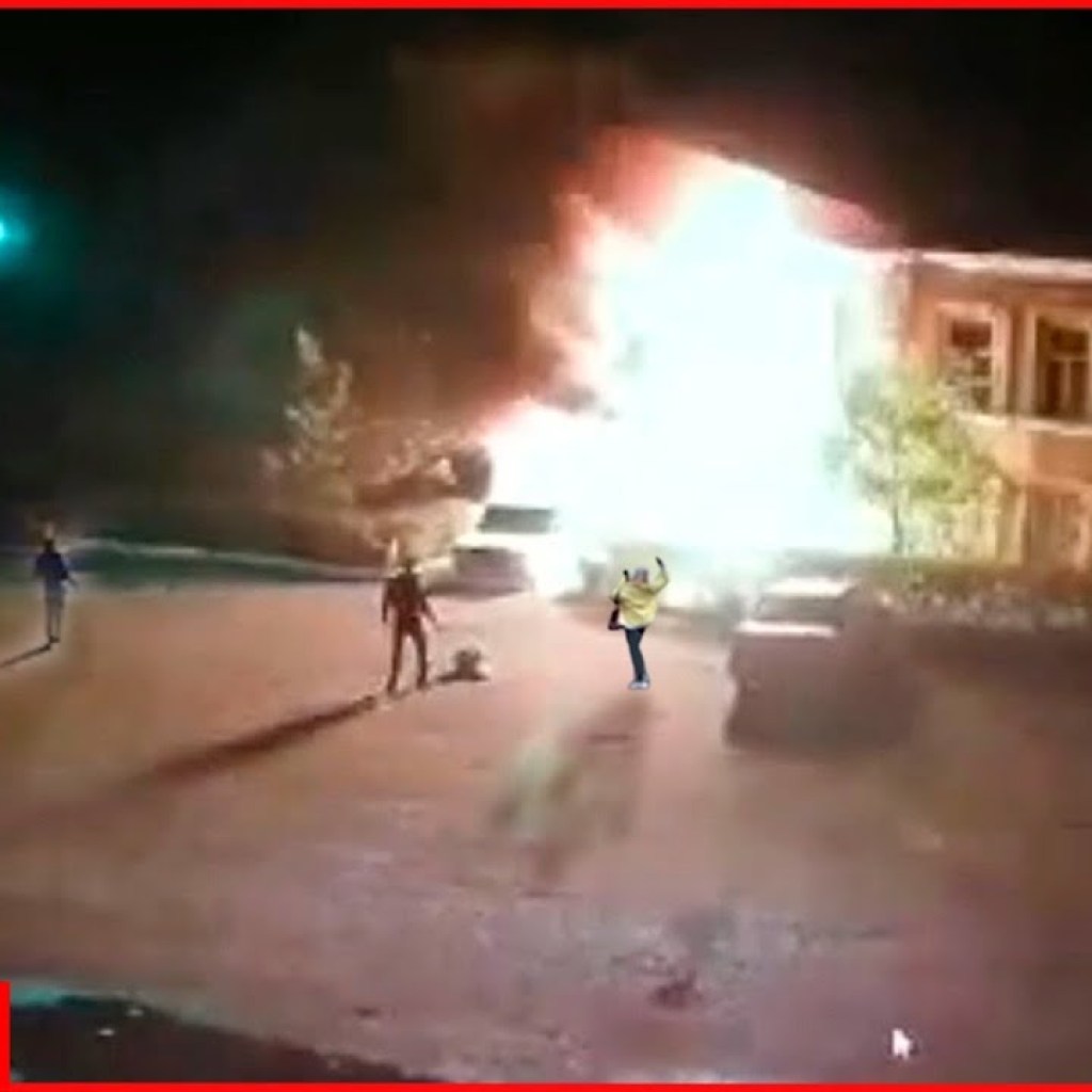 Russian women set fire to military commissariats and military aid collection points Russian women set fire to military commissariats and military aid collection points