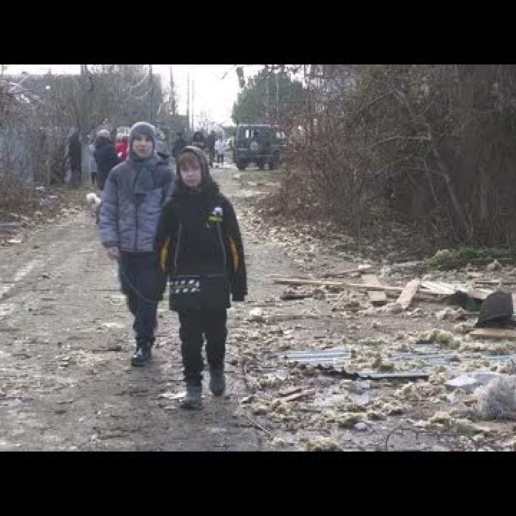 Civilian killed in Russian air attack on southern Ukraine – officials Civilian killed in Russian air attack on southern Ukraine – officials