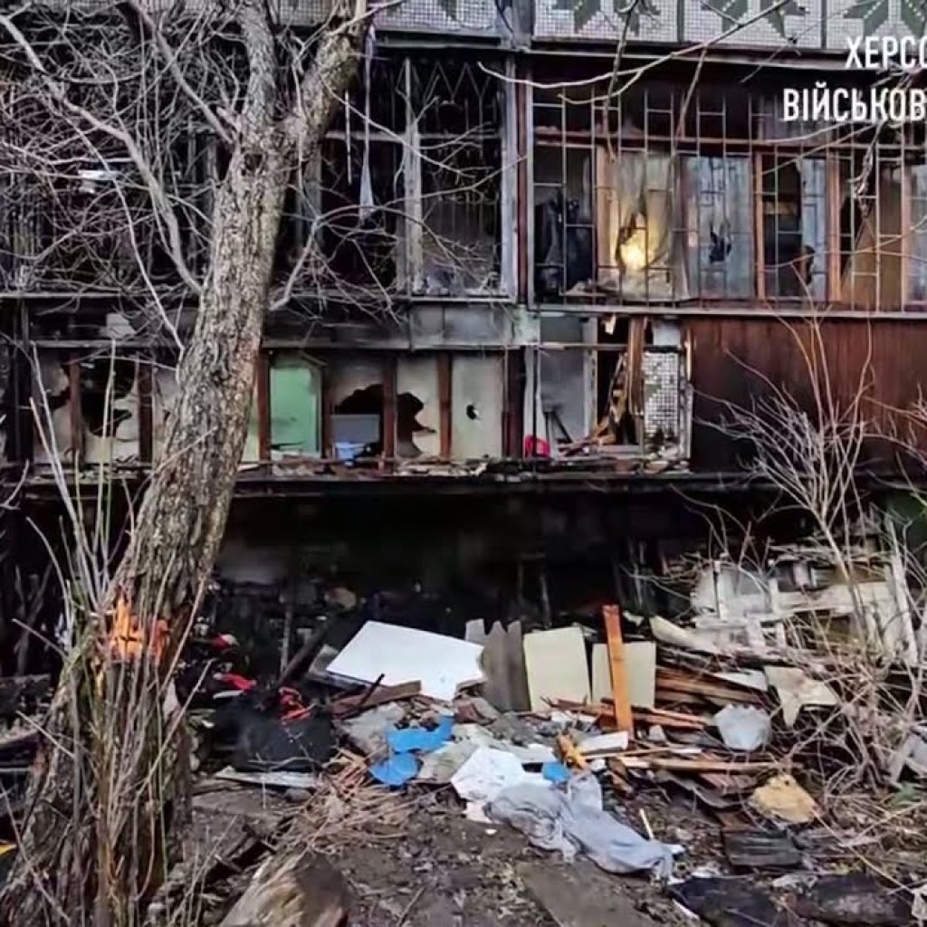 Kherson: the occupiers targeted a residential building Kherson: the occupiers targeted a residential building