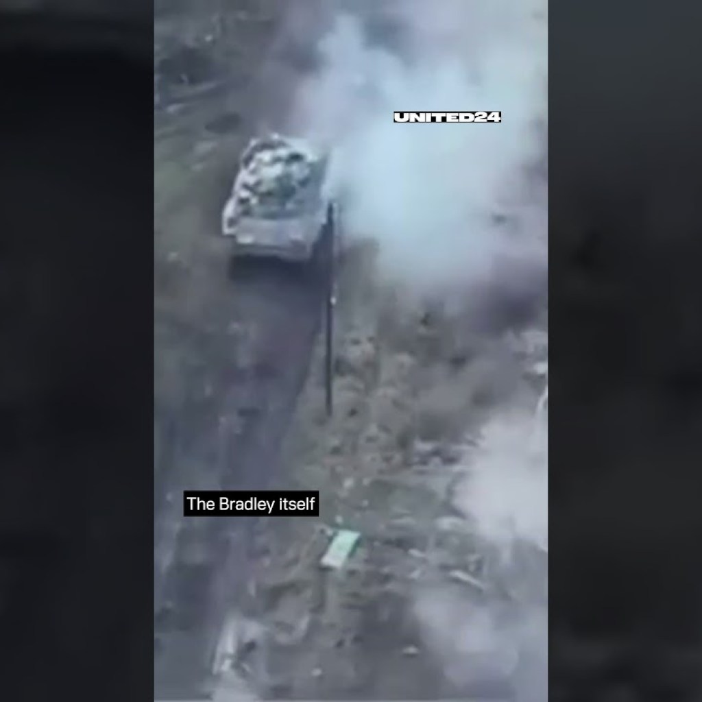 Bradley on the frontline ?? Drone footage #warinukraine #counteroffensive #shorts Bradley on the frontline ?? Drone footage #warinukraine #counteroffensive #shorts