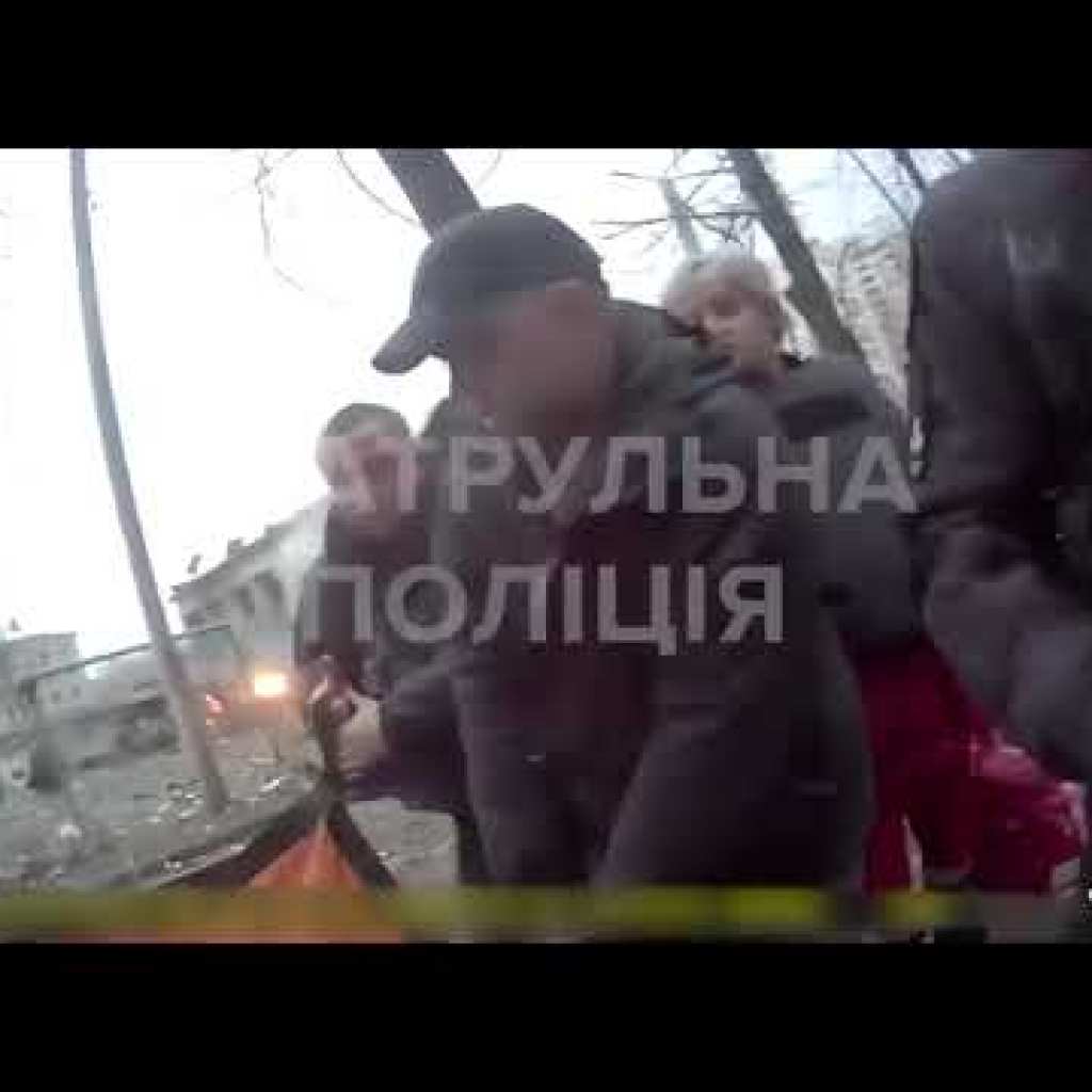 The first minutes after today’s attack by Russian terrorists on Kharkiv The first minutes after today’s attack by Russian terrorists on Kharkiv