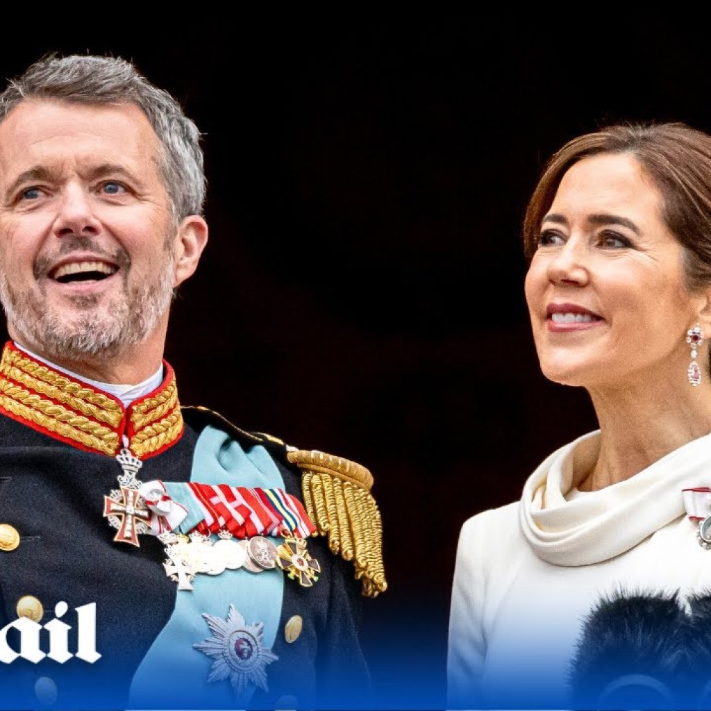 LIVE: King Frederik and Queen Mary visit Danish Parliament LIVE: King Frederik and Queen Mary visit Danish Parliament