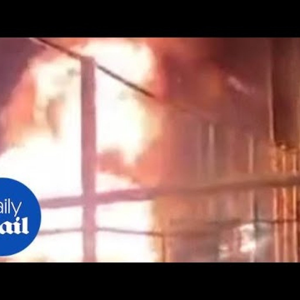 Russian headquarters of the 70th Motorized Rifle Regiment burns to the ground in Chechnya Russian headquarters of the 70th Motorized Rifle Regiment burns to the ground in Chechnya