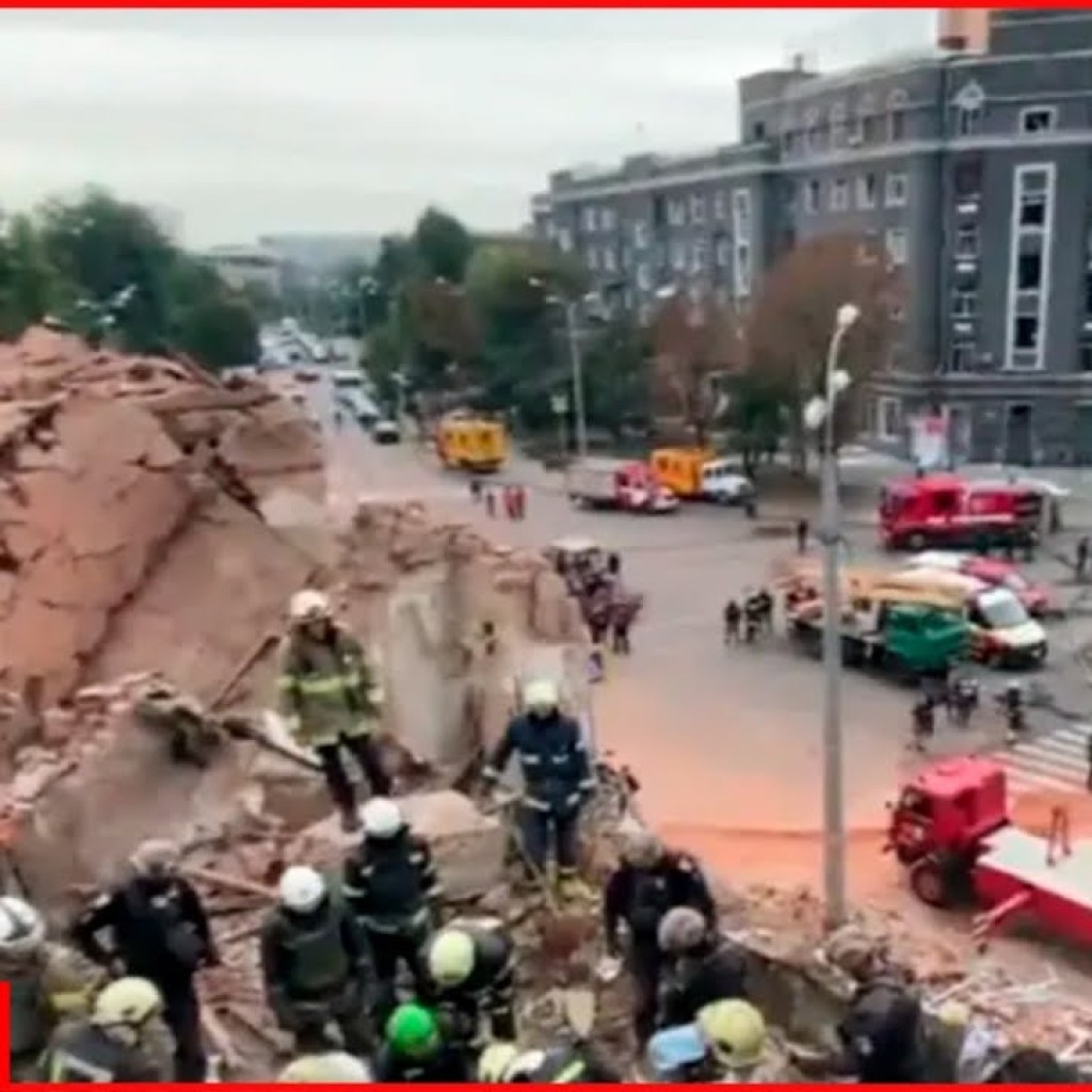 Russia using drones to target civilians remaining in Avdiivka Russia using drones to target civilians remaining in Avdiivka