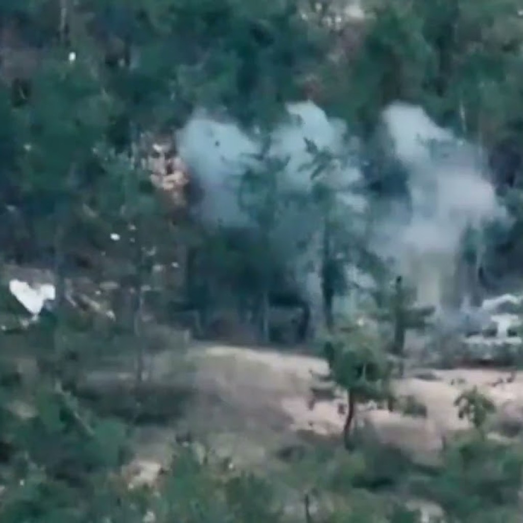 A direct hit of the UAV operator in the dugout with the personnel of the occupiers A direct hit of the UAV operator in the dugout with the personnel of the occupiers