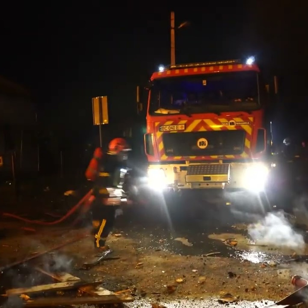 Lviv region: rescuers eliminate the consequences of an enemy attack Lviv region: rescuers eliminate the consequences of an enemy attack