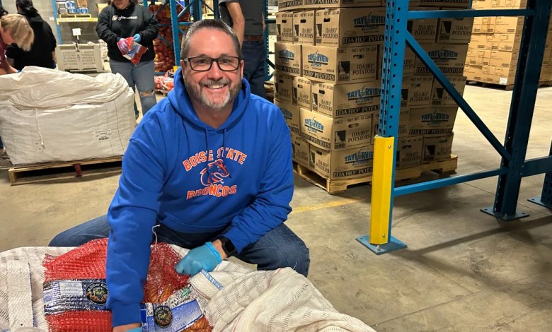 Men with advanced cancer aim to spend the rest of their time in every state in the United States Men with advanced cancer aim to spend the rest of their time in every state in the United States