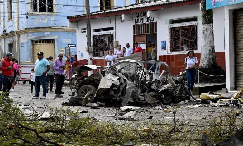 Four people died in bomb waves, gun attacks in southwestern Colombia Four people died in bomb waves, gun attacks in southwestern Colombia