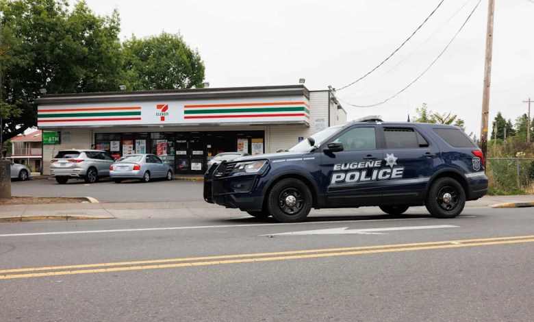 Man accused of robbing Eugene 7-11 in Knifepoint Man accused of robbing Eugene 7-11 in Knifepoint