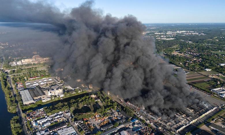 Poland attributes Russian intelligence last year to arson attack on Warsaw shopping malls Poland attributes Russian intelligence last year to arson attack on Warsaw shopping malls