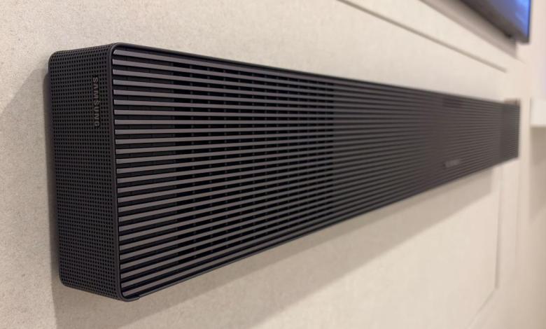 Samsung HW-QS700F speaker bar review: complex design, automatic adjustment Samsung HW-QS700F speaker bar review: complex design, automatic adjustment