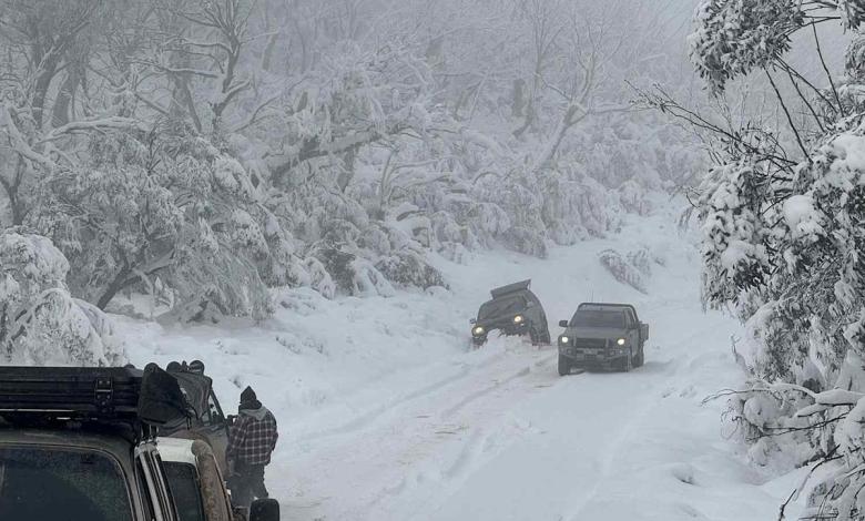 19 people were stranded in cars in heavy snow rescued under “dangerous” conditions: Report 19 people were stranded in cars in heavy snow rescued under “dangerous” conditions: Report