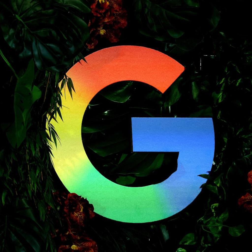 Google Discover is testing AI-generated headlines and they aren’t good Google Discover is testing AI-generated headlines and they aren’t good