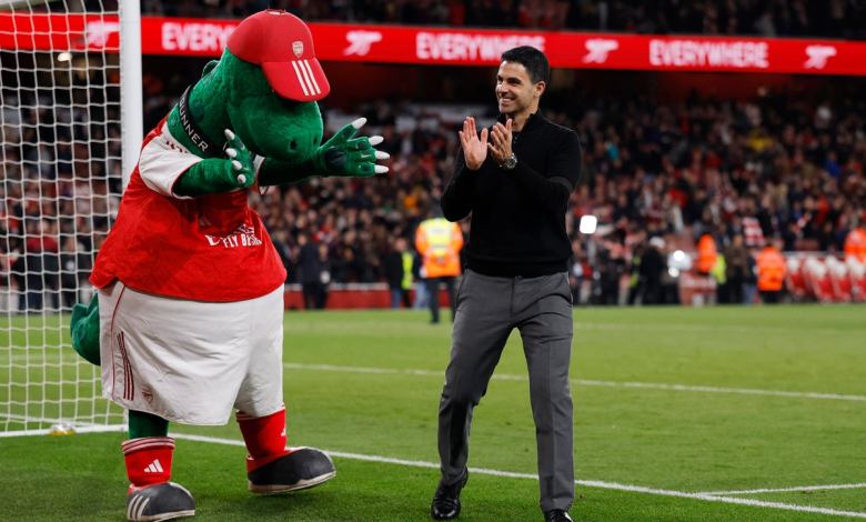 A resilient Arsenal are doing it the hard way but the Premier League title is now up for grabs A resilient Arsenal are doing it the hard way but the Premier League title is now up for grabs