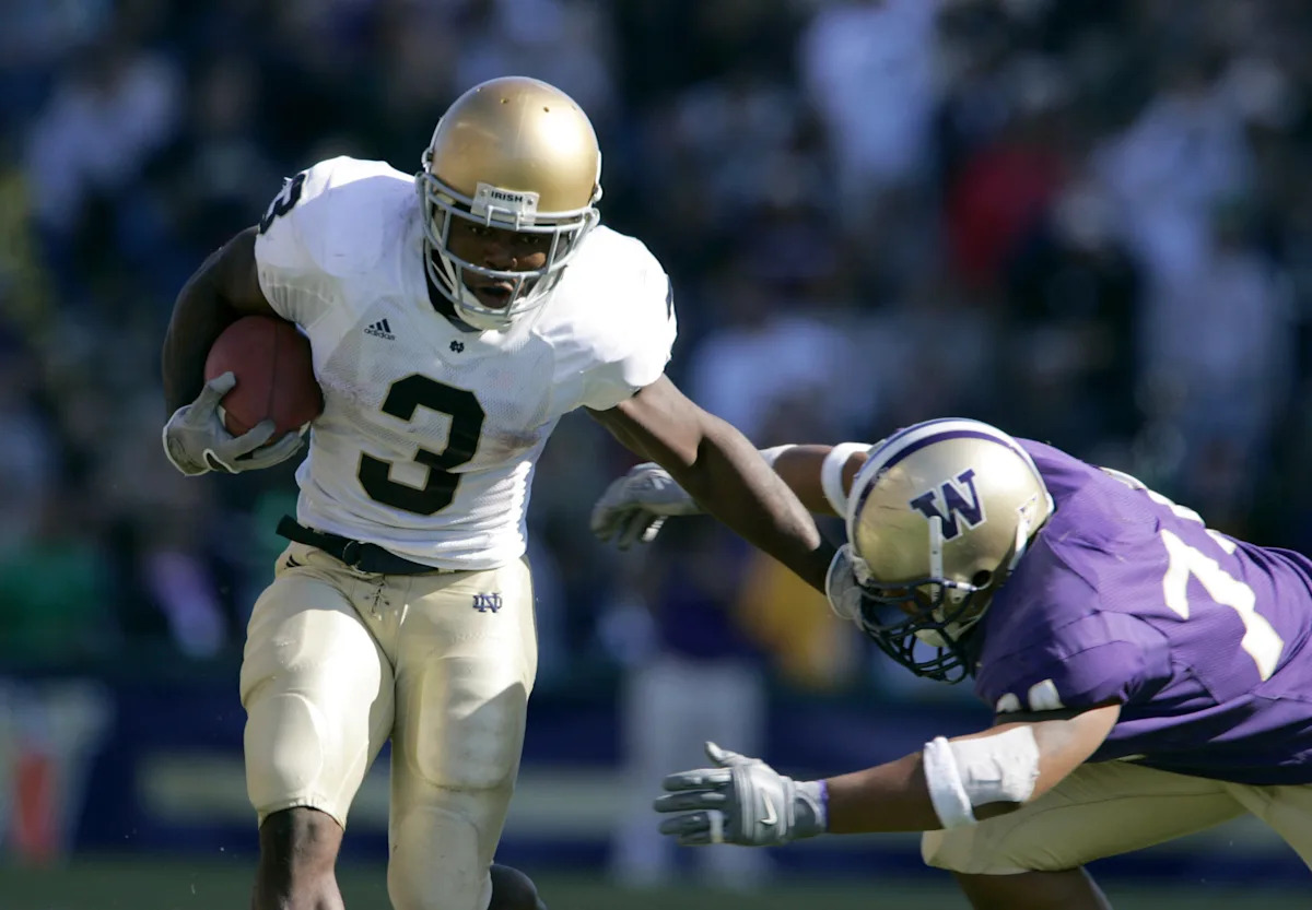 Notre Dame Fighting Irish Football VS Washington, 2005 Notre Dame Fighting Irish Football VS Washington, 2005