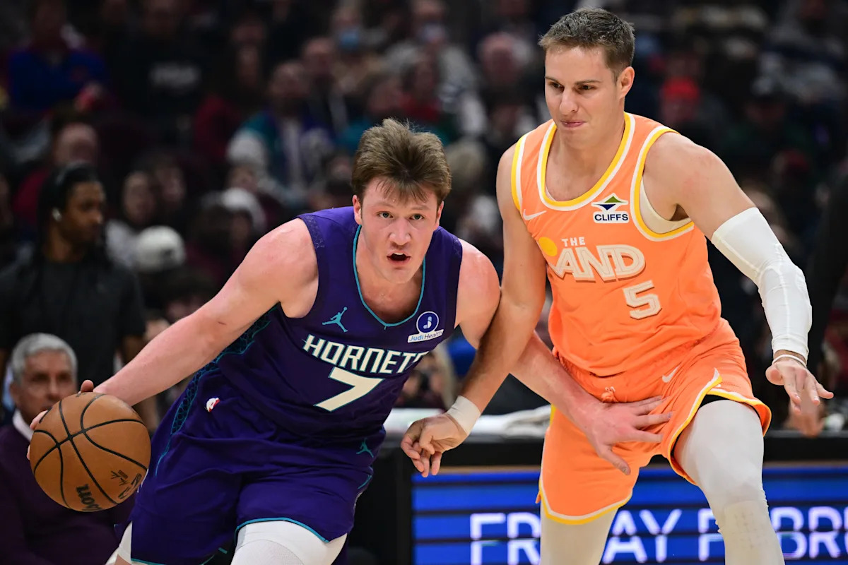 Hornets rookie Kon Knueppel sets NBA record as fastest player to reach 100 made 3-pointers Hornets rookie Kon Knueppel sets NBA record as fastest player to reach 100 made 3-pointers