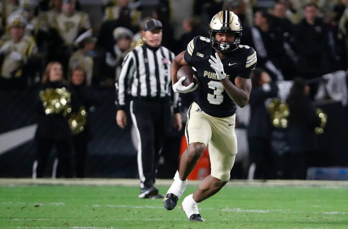 In need of running backs, Purdue football loses one to transfer portal In need of running backs, Purdue football loses one to transfer portal