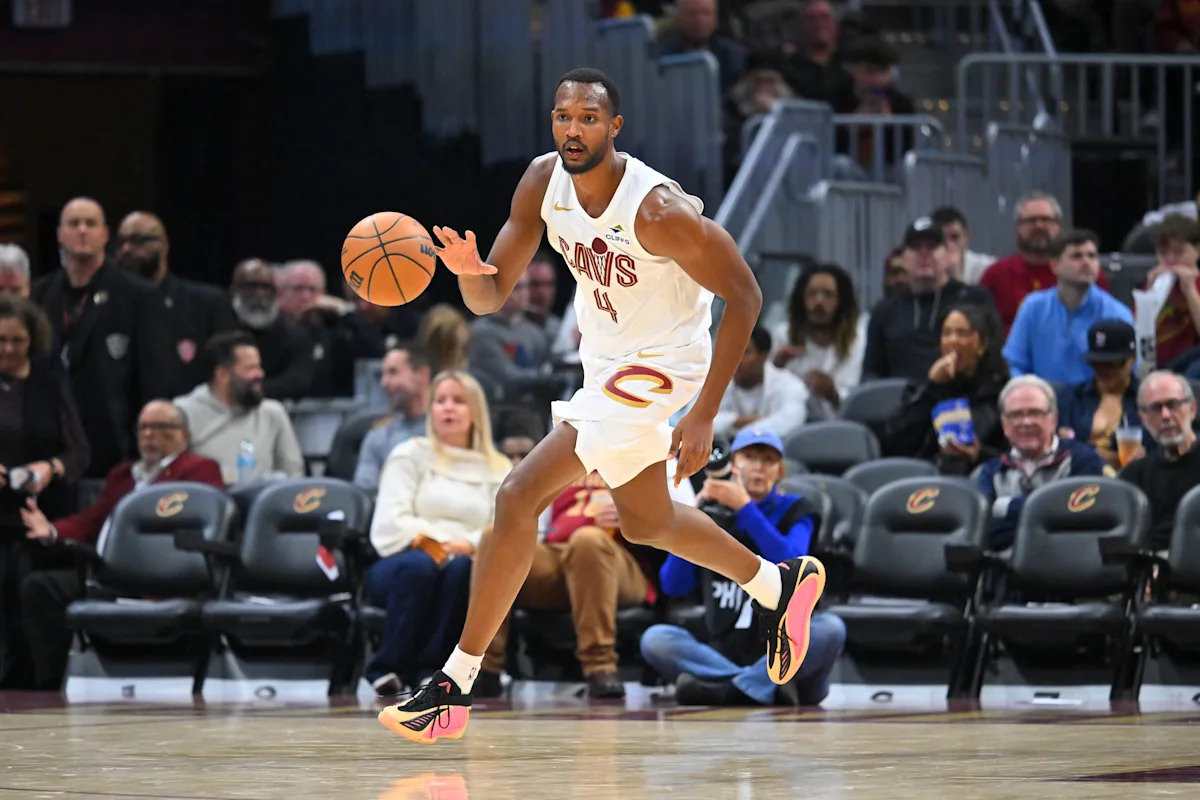 Cavaliers’ Evan Mobley out 2-4 weeks after suffering left calf strain Cavaliers’ Evan Mobley out 2-4 weeks after suffering left calf strain