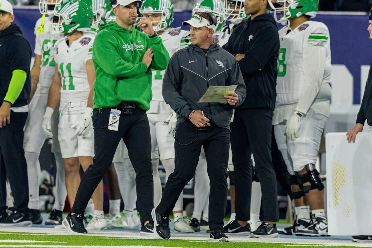 AZTECS SQUARE OFF AGAINST A HIGH POWERED NORTH TEXAS TEAM IN THE ISLETA NEW MEXICO BOWL. AZTECS SQUARE OFF AGAINST A HIGH POWERED NORTH TEXAS TEAM IN THE ISLETA NEW MEXICO BOWL.