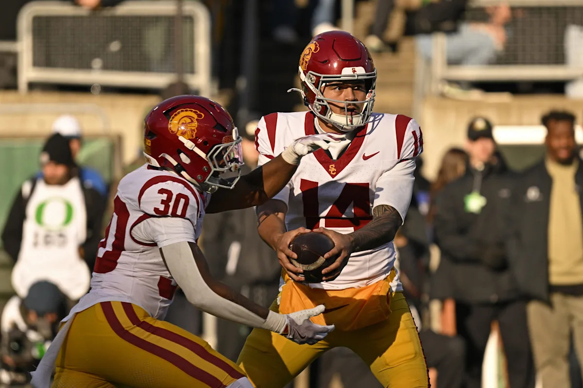 USC drops three spots to No. 19 in AP Poll after road loss to Oregon USC drops three spots to No. 19 in AP Poll after road loss to Oregon
