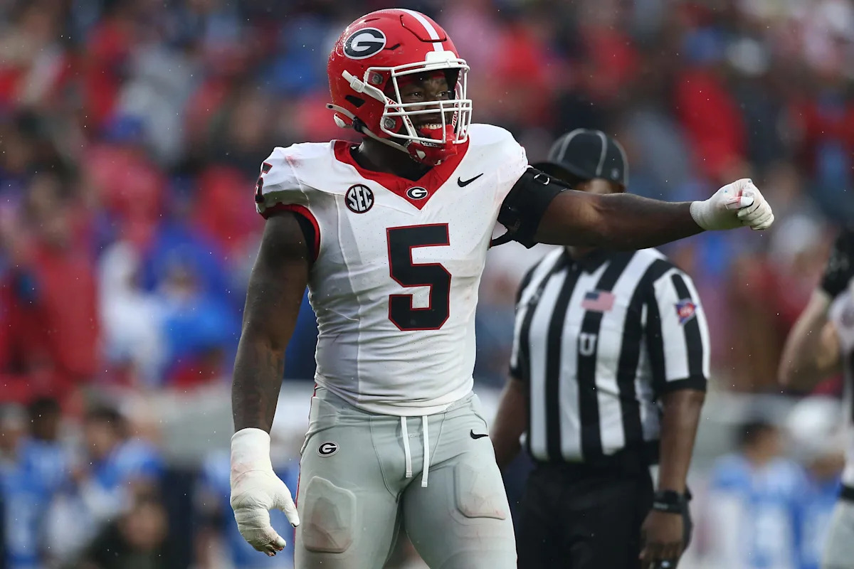4-star linebacker Kenneth Simon announces commitment date 4-star linebacker Kenneth Simon announces commitment date