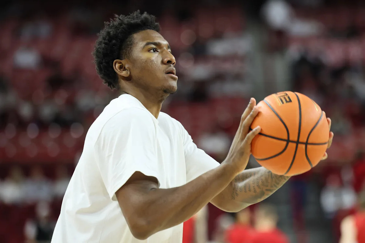 Arkansas basketball guard Karter Knox probable to face South Carolina Arkansas basketball guard Karter Knox probable to face South Carolina