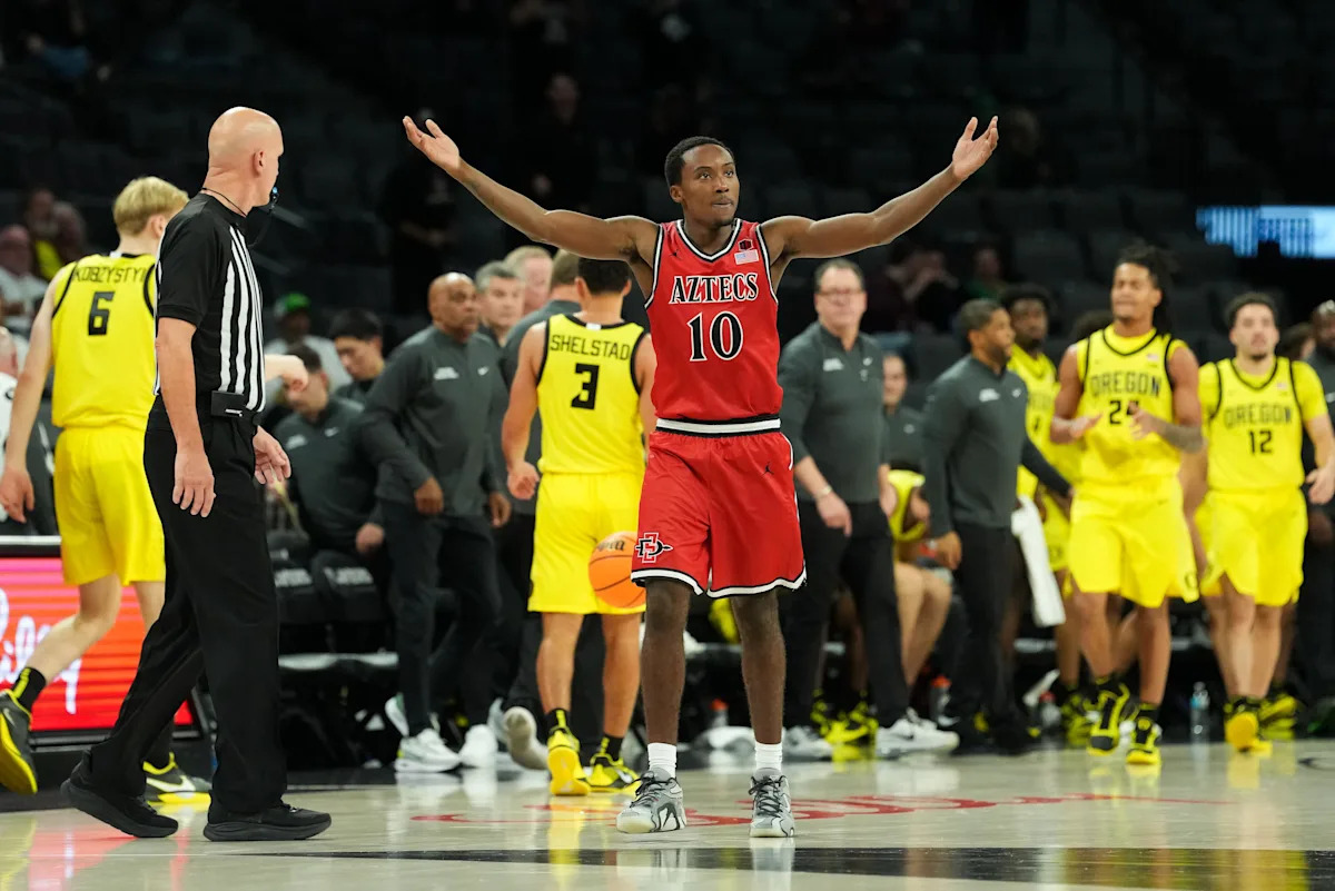 Auburn basketball targeting guard BJ Davis from transfer portal Auburn basketball targeting guard BJ Davis from transfer portal