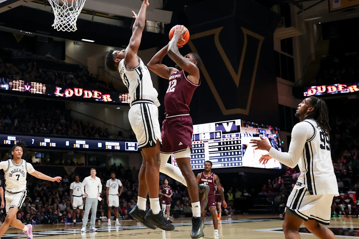 Updated SEC standings after Texas A&M’s 82-69 loss to Vanderbilt Updated SEC standings after Texas A&M’s 82-69 loss to Vanderbilt