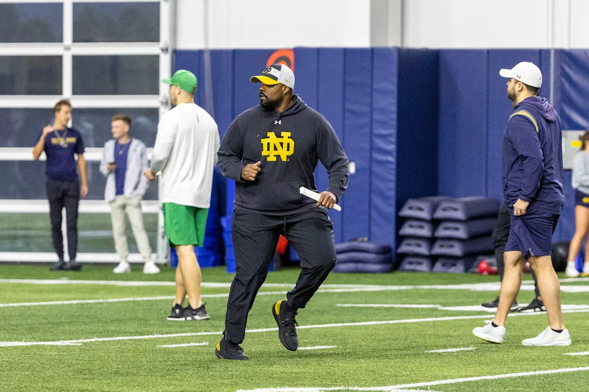 Al Washington says goodbye to Notre Dame before starting with Miami Al Washington says goodbye to Notre Dame before starting with Miami