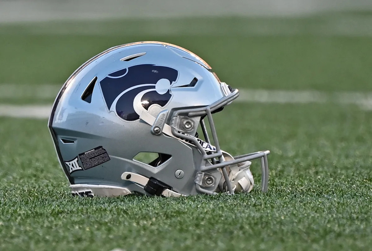 Father and brother of Kansas State QB Avery Johnson apologize for fighting after Wildcats’ loss in Dublin Father and brother of Kansas State QB Avery Johnson apologize for fighting after Wildcats’ loss in Dublin