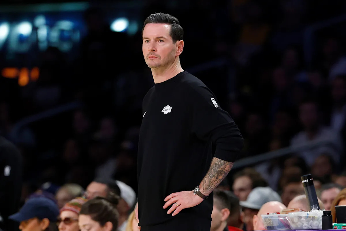 Timberwolves head coach Chris Finch takes playful shot at Lakers’ JJ Redick’s podcast-heavy résumé Timberwolves head coach Chris Finch takes playful shot at Lakers’ JJ Redick’s podcast-heavy résumé