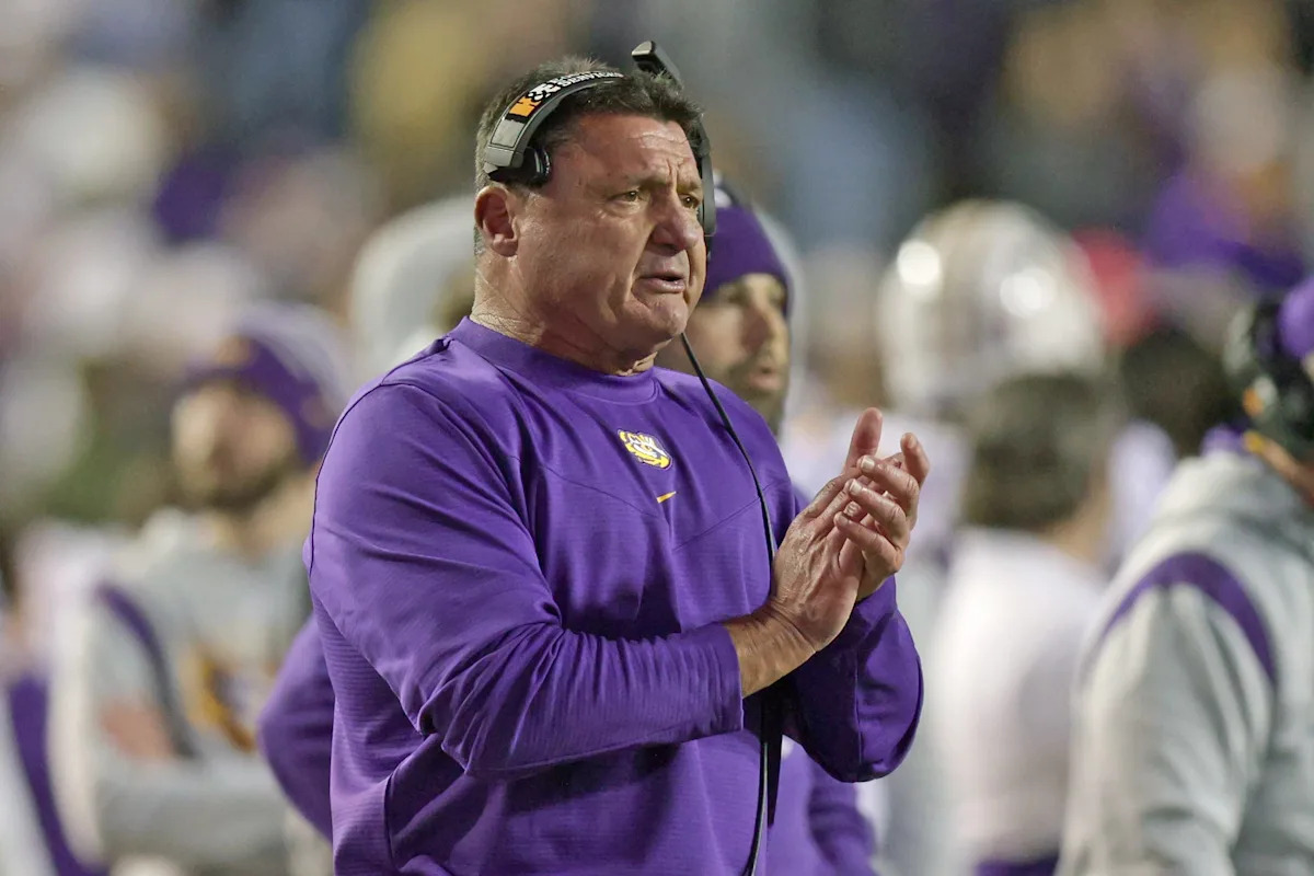 Ed Orgeron congratulates former LSU assistant Joe Brady on new job Ed Orgeron congratulates former LSU assistant Joe Brady on new job