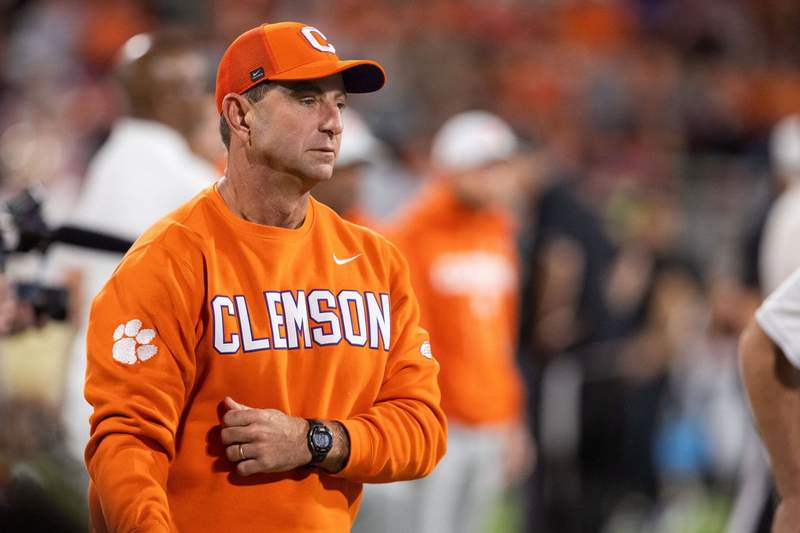 Dabo Swinney’s Long-Standing Recruitment Policy Forces Clemson Prospect to Decommit After Two Weeks Dabo Swinney’s Long-Standing Recruitment Policy Forces Clemson Prospect to Decommit After Two Weeks