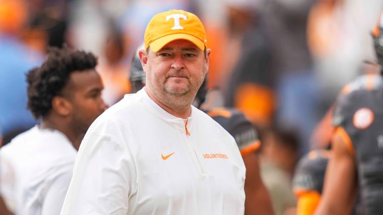 Josh Heupel trends after recruiting pitch beers with Peyton Manning, Al Wilson, Joey Aguilar at Luke Combs show Josh Heupel trends after recruiting pitch beers with Peyton Manning, Al Wilson, Joey Aguilar at Luke Combs show