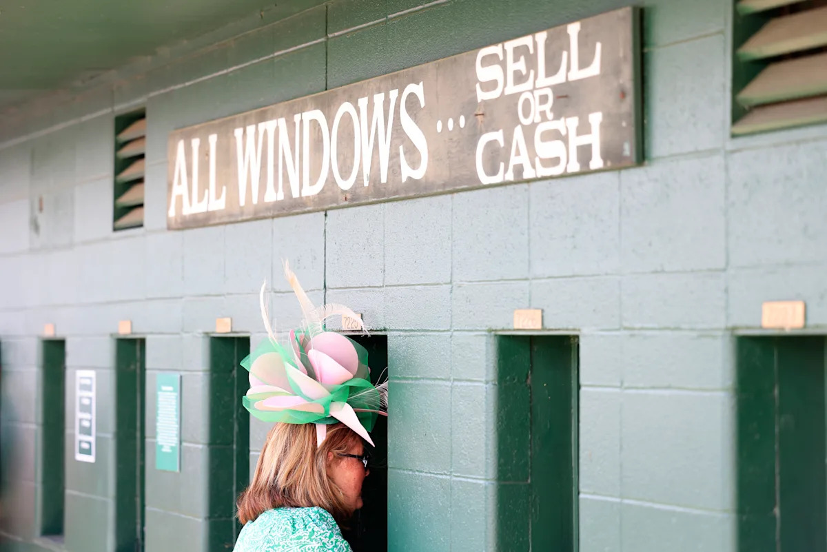 Kentucky Derby 2026: Payouts as 23-1 longshot Golden Tempo edges out co-favorite Renegade for the win Kentucky Derby 2026: Payouts as 23-1 longshot Golden Tempo edges out co-favorite Renegade for the win